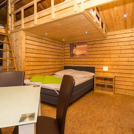 Urlaub Im Mitten Im Wald Camping *