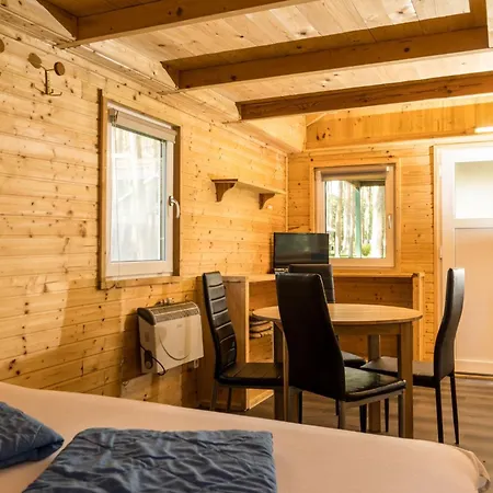 Urlaub Im Mitten Im Wald