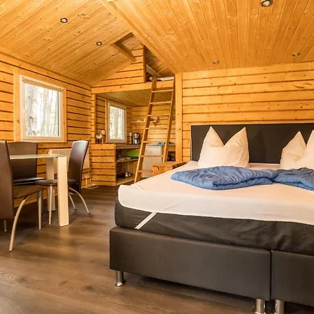 Kamp alanı Urlaub Im Mitten Im Wald *